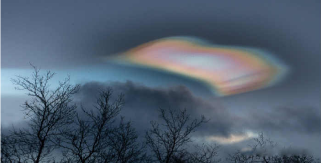 abisco sweden cloud nacreous 897