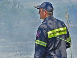 Υπό έλεγχο η πυρκαγιά στον Βαρνάβα Αττικής