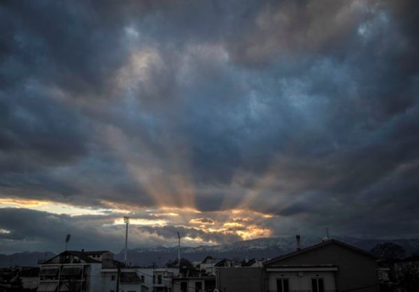 Ο καιρός τη Δευτέρα και την Τρίτη