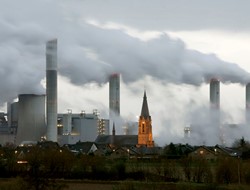 Σε «καλό δρόμο» η προσπάθεια της ΕΕ για την μείωση των εκπομπών αερίων θερμοκηπίου