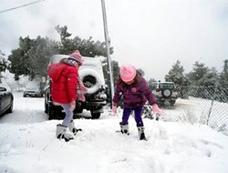 Χιόνια στη βόρεια και κεντρική Ελλάδα