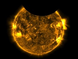 Bίντεο από τη NASA: Σπάνια διπλή έκλειψη ηλίου