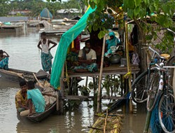 Φονικές πλημμύρες στην Ινδία: Τουλάχιστον 84 νεκροί