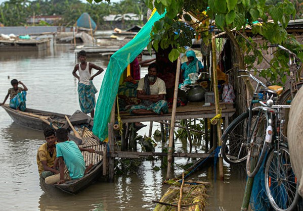 Φονικές πλημμύρες στην Ινδία: Τουλάχιστον 84 νεκροί