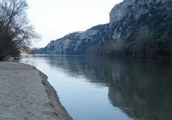 Αλεξανδρούπολη: Pήξη αναχωμάτων με ελεγχόμενη έκρηξη από το στρατό