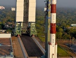Η Ινδία εκτόξευσε ταυτόχρονα 104 δορυφόρους στο διάστημα