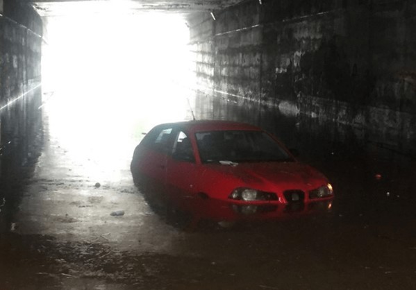 Κακοκαιρία σάρωσε την Αττική με 2.500 κεραυνούς!