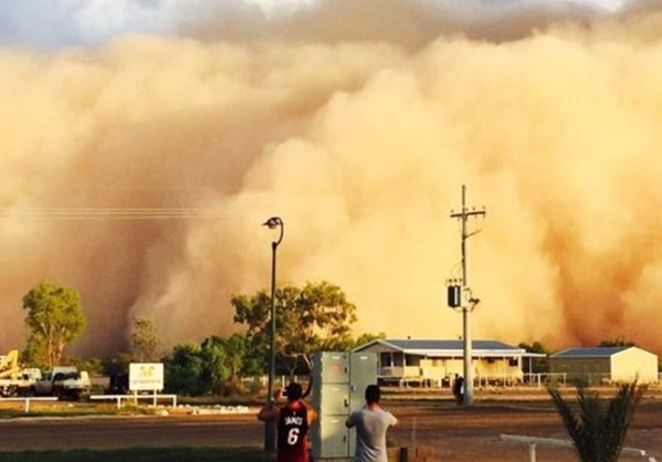 Αυστραλία: Το χώμα έγινε σκόνη λόγω ανομβρίας