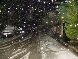 Χιονοπτώσεις απόψε στα Βόρεια προάστια των Αθηνών