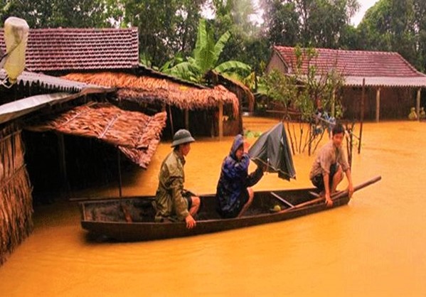Με τουλάχιστον 21 νεκρούς το Βιετνάμ, απο καταστροφικές πλημμύρες