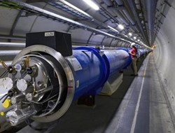 Οι συγκρούσεις των σωματιδίων στο CERN θα μετατραπούν σε μουσική για πιάνο!