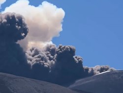 Ξύπνησε το ηφαίστειο Αίτνας
