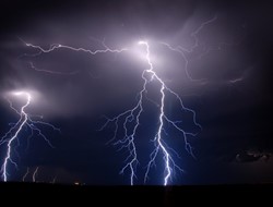 Έντονες καταιγίδες την Πέμπτη 24 Μαΐου