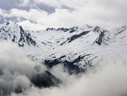 Χιονίζει στα ορεινά της Βόρειας Ελλάδας