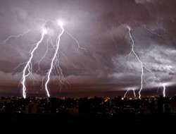 Επιστροφή με... καταιγίδες και χαλάζι