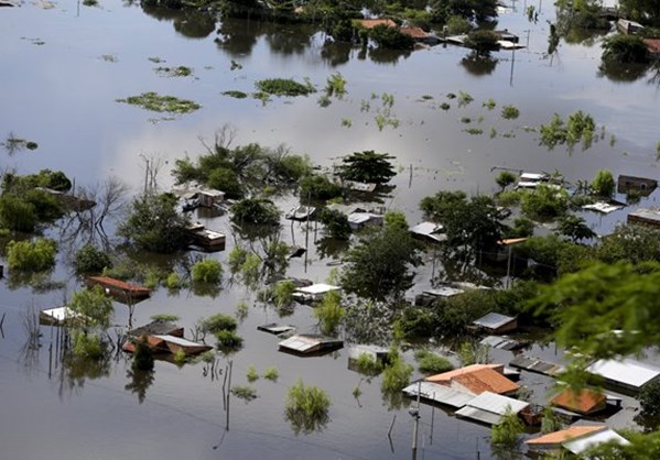 Λατινική Αμερική: Iσχυρές βροχές και πλημμύρες
