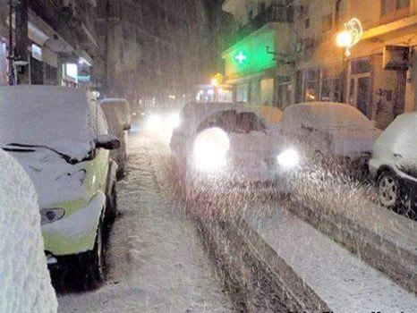 Παραδόθηκε στο χιονιά η Βόρεια Ελλάδα