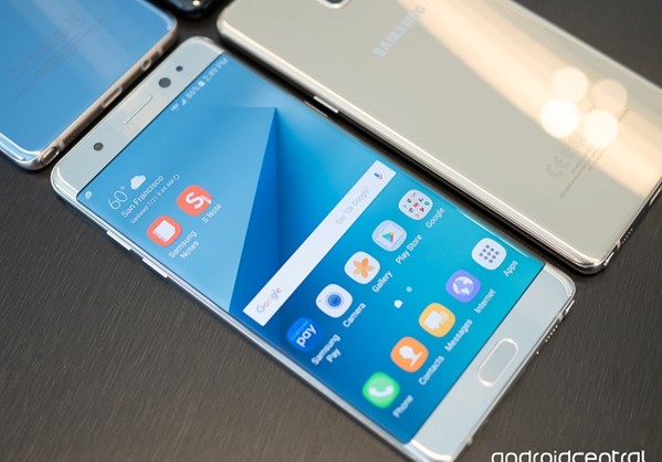 Η Samsung ανοίγει θαλάμους σε αεροδρόμια για τα ελαττωματικά Galaxy Note 7