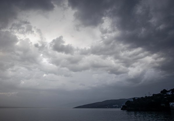 Ο καιρός τη Δευτέρα και την Τρίτη