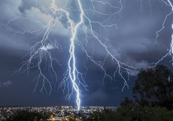 Ο καιρός έως την Παρασκευή 26 Αυγούστου