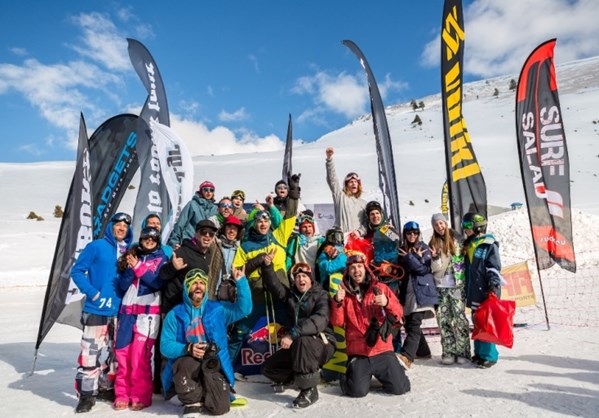 Μια πραγματική πανδαισία έζησαν όσοι επισκέφθηκαν το Χιονοδρομικό Κέντρο Καλαβρύτων το Σαββατοκύριακο που πέρασε