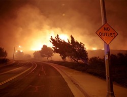 Καλιφόρνια: Καταστροφική πυρκαγιά