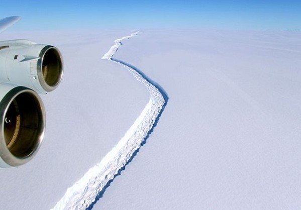 Το ρήγμα στην Ανταρκτική με τις απρόσμενες συνέπειες