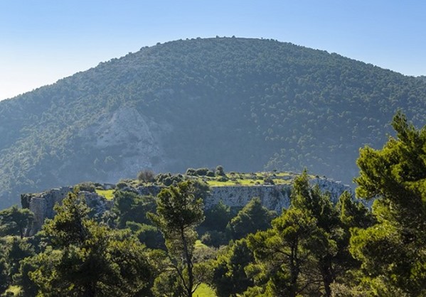 Πάρνηθα, το οικείο βουνό μια ανάσα από την Αθήνα