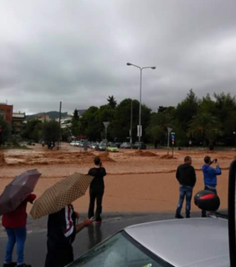 Λεωφορος Αθηνων Στο υψος του Χαιδαριου στο παλατακι Stavros Kokkalis